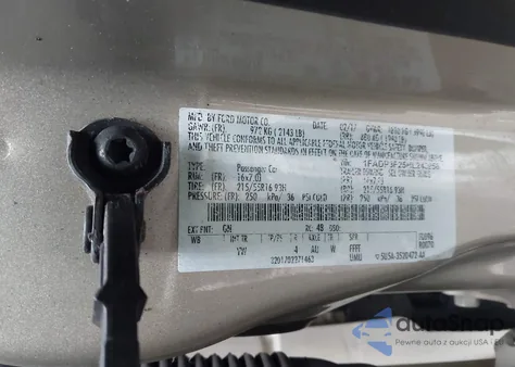 2017 Ford Focus Se z USA, uszkodzony, nr VIN 1FADP3F25HL243956